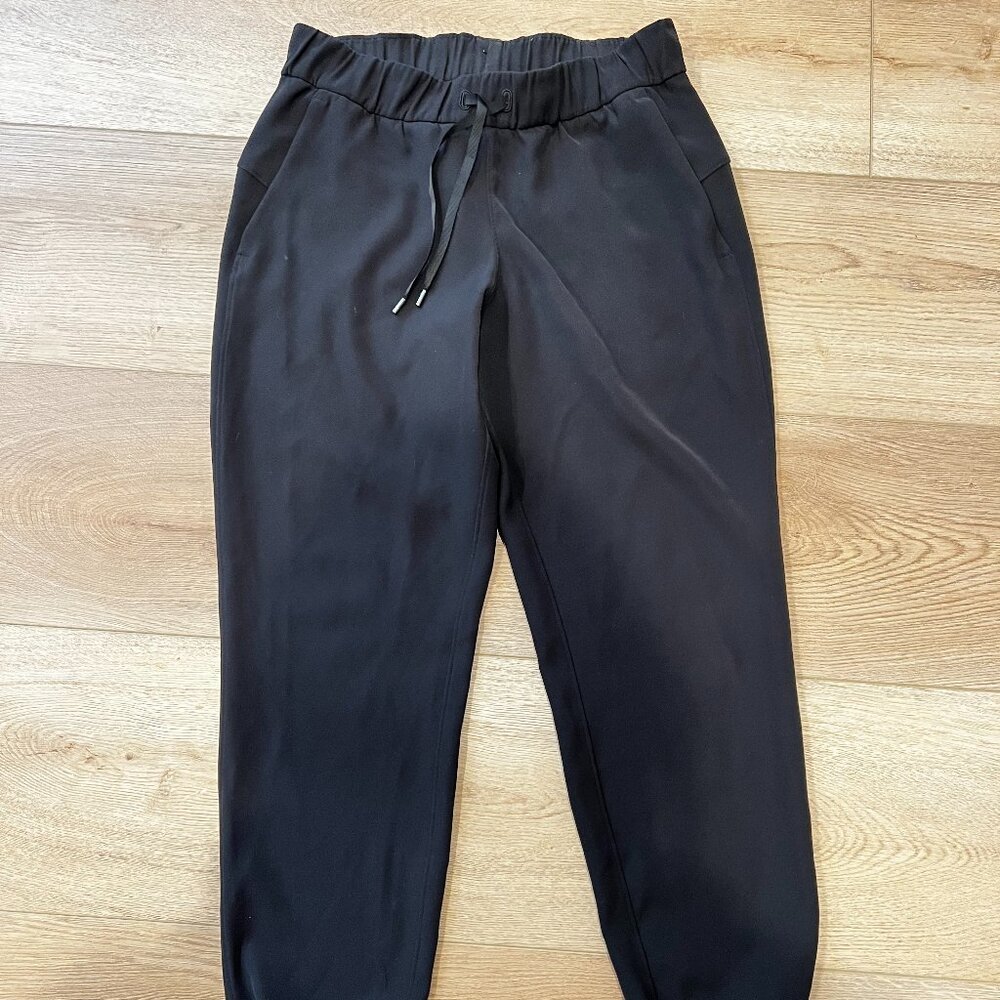 Lululemon On the Fly Jogger Black Size 6